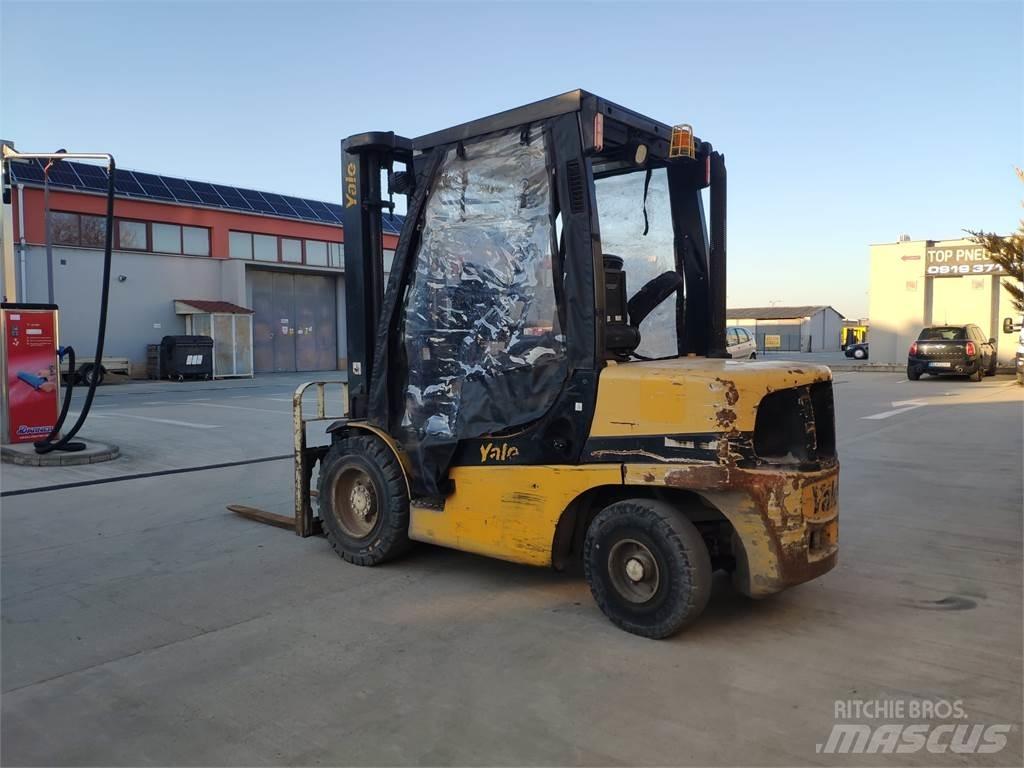 Yale GDP35VX Diesel heftrucks