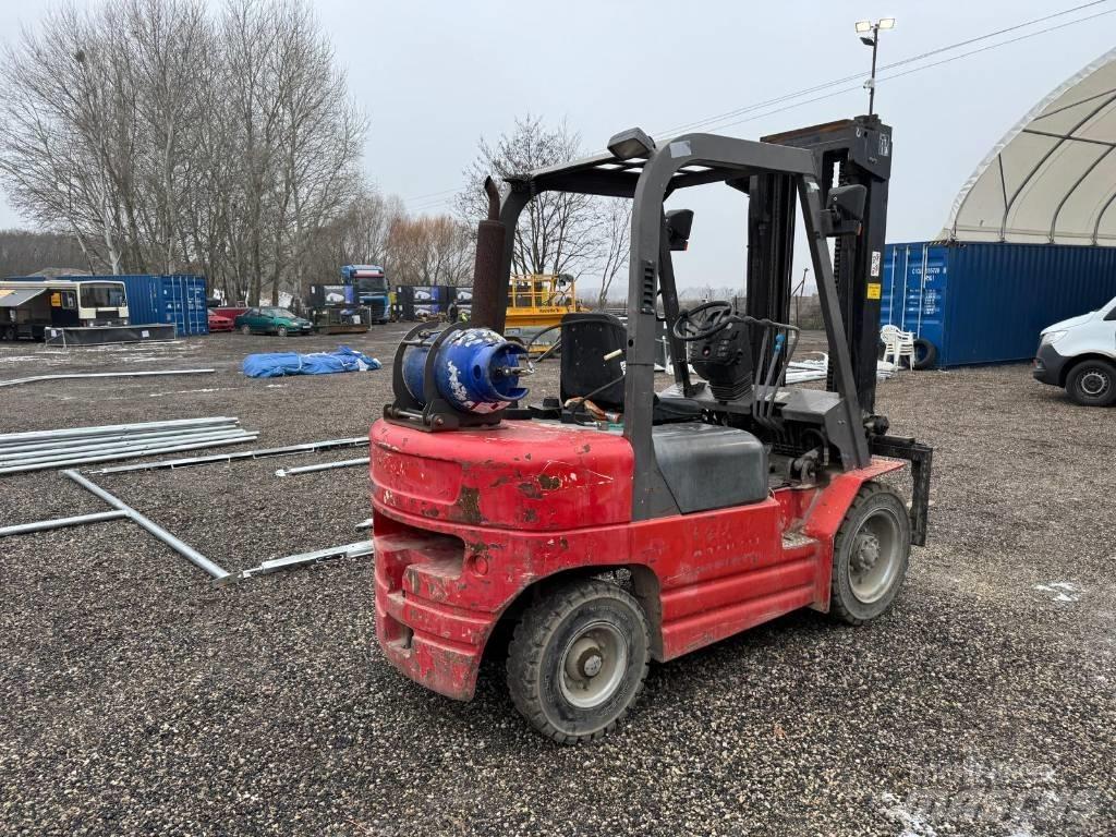 Manitou CG 30 P LPG heftrucks