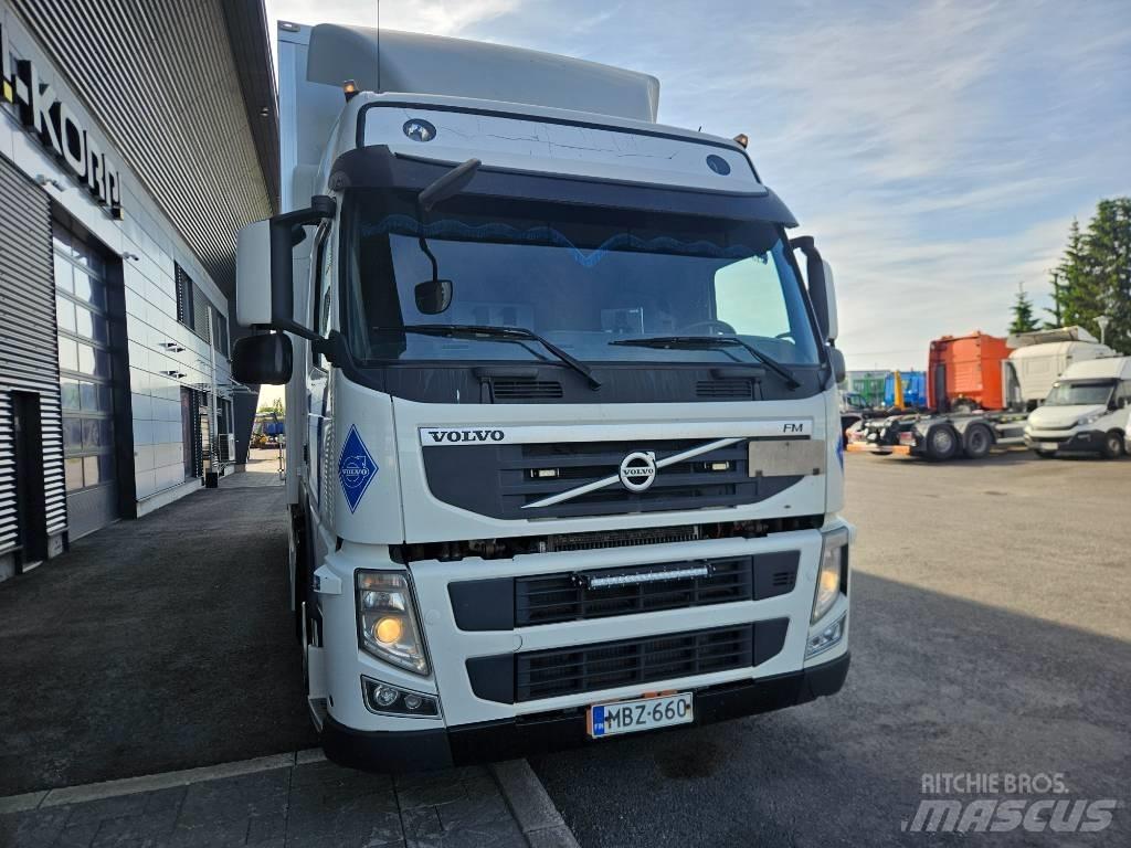Volvo FM11 Bakwagens met gesloten opbouw