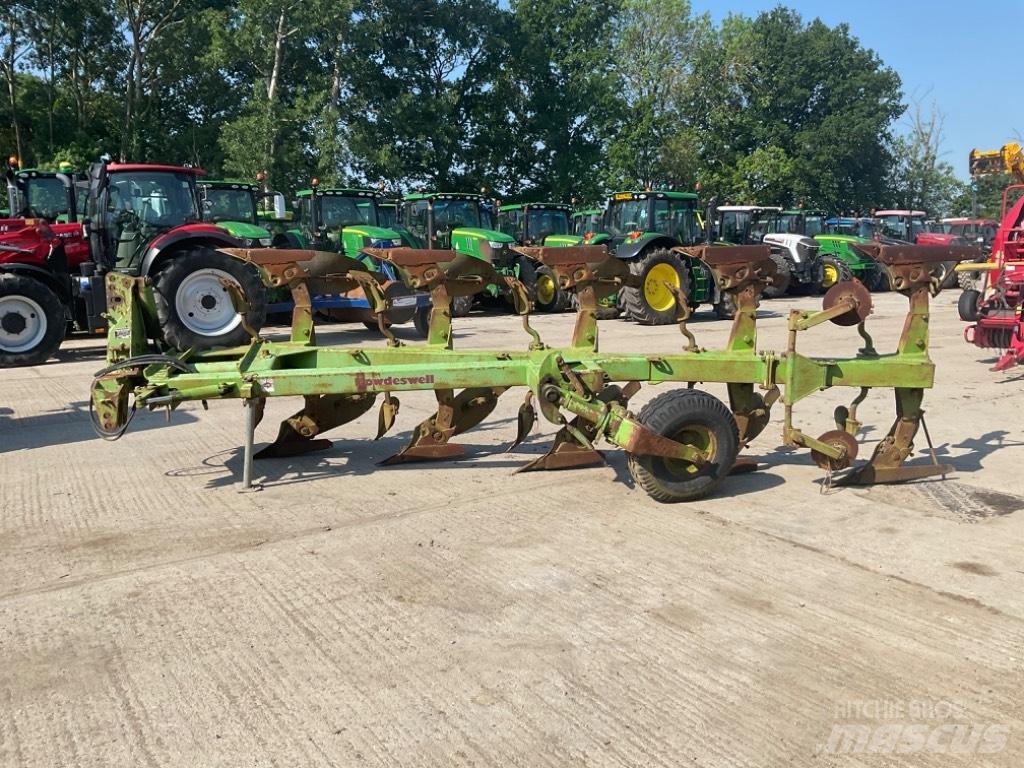 Dowdeswell DP120 MA Conventionele ploegen
