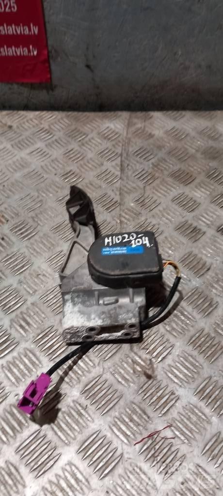 MAN TGA   81259706100 Cabine en interieur