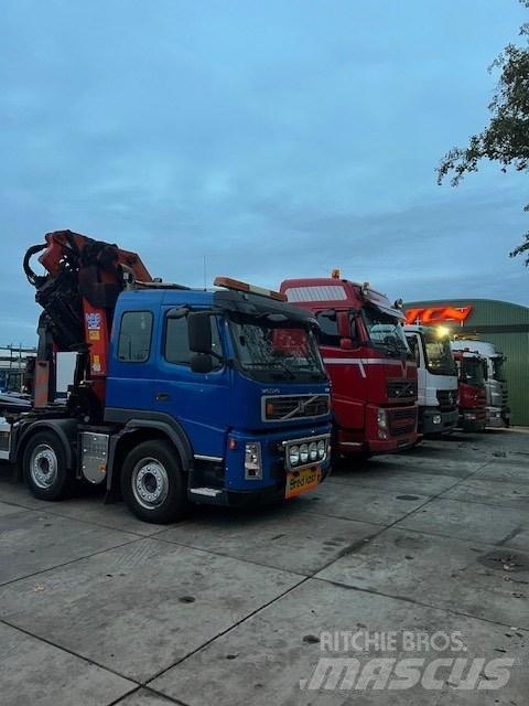 Volvo FH 500 Vlakke laadvloer met kraan