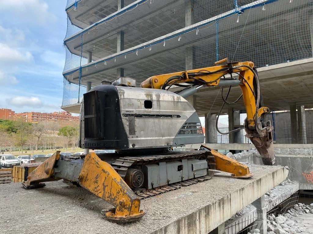 Brokk 330 Diesel Sloopgraafmachines