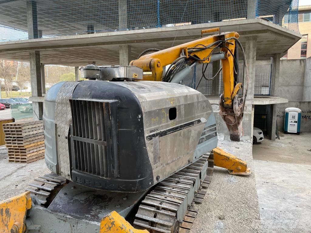 Brokk 330 Diesel Sloopgraafmachines