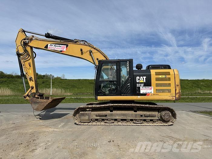 CAT 323FL Rupsgraafmachines