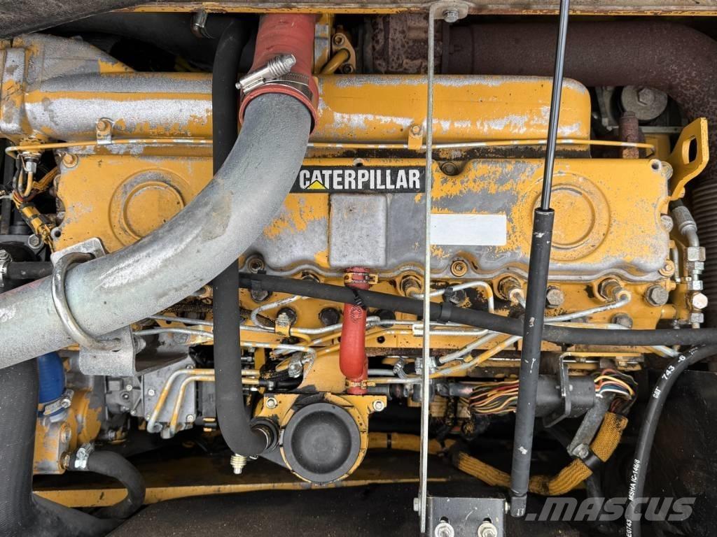 CAT M 318 C Wielgraafmachines