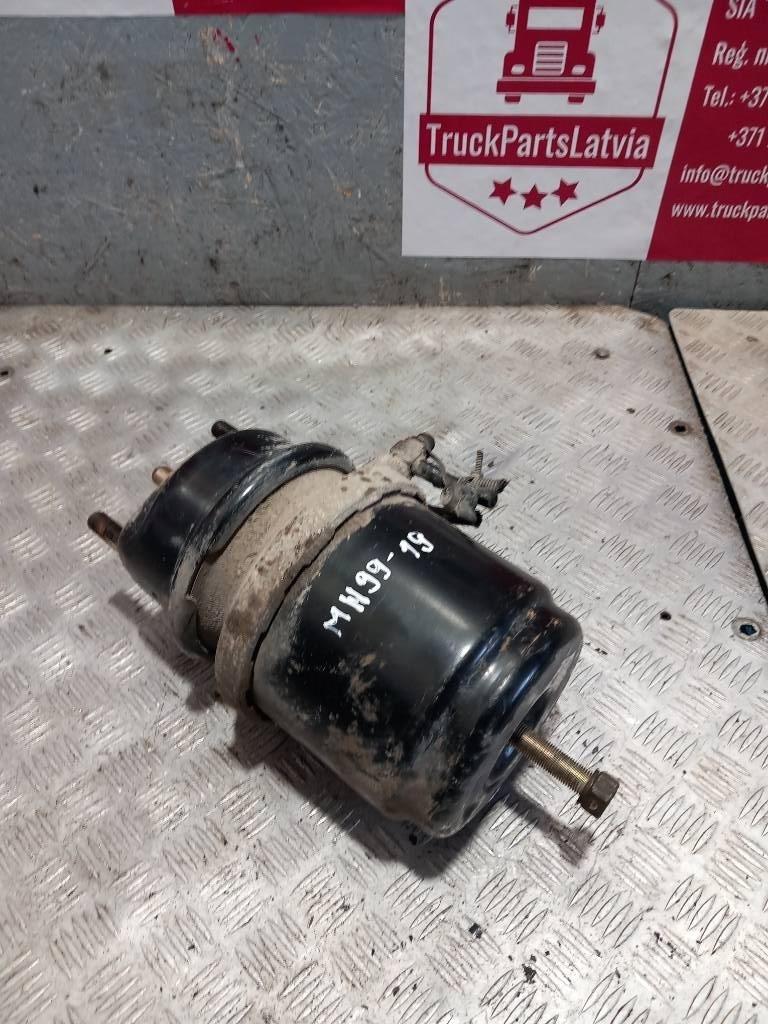 MAN TGM  81504106935 Remmen
