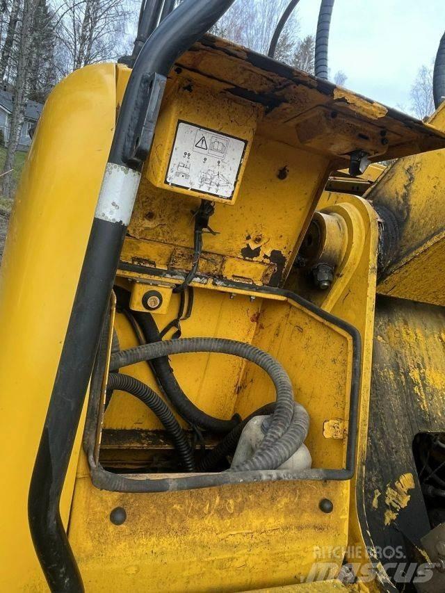 JCB JS 200 LC Rupsgraafmachines