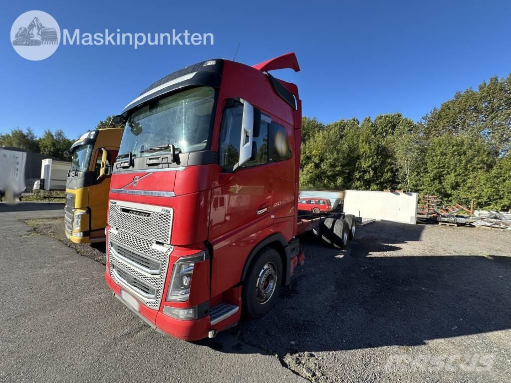 Volvo FH 16 Chassis met cabine