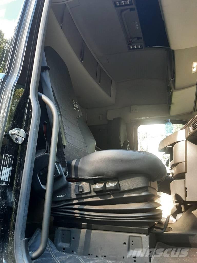 Volvo FH 13 Chassis met cabine