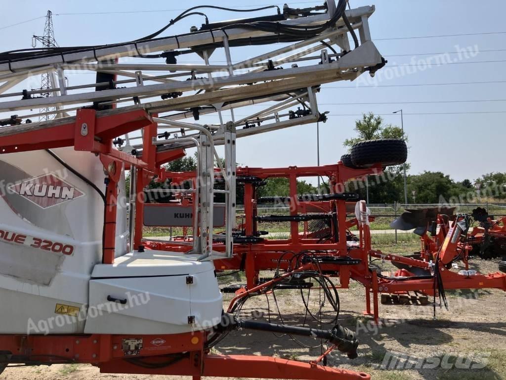 Kuhn Atlantique 3200 Getrokken spuitmachines