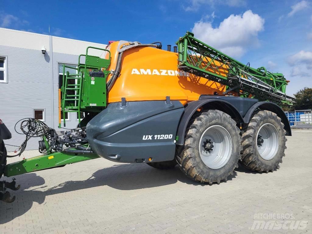 Amazone UX 11200 Getrokken spuitmachines