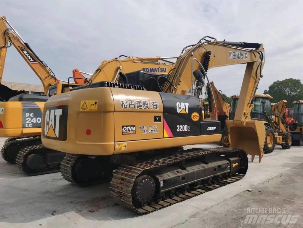 CAT 320D2 Rupsgraafmachines