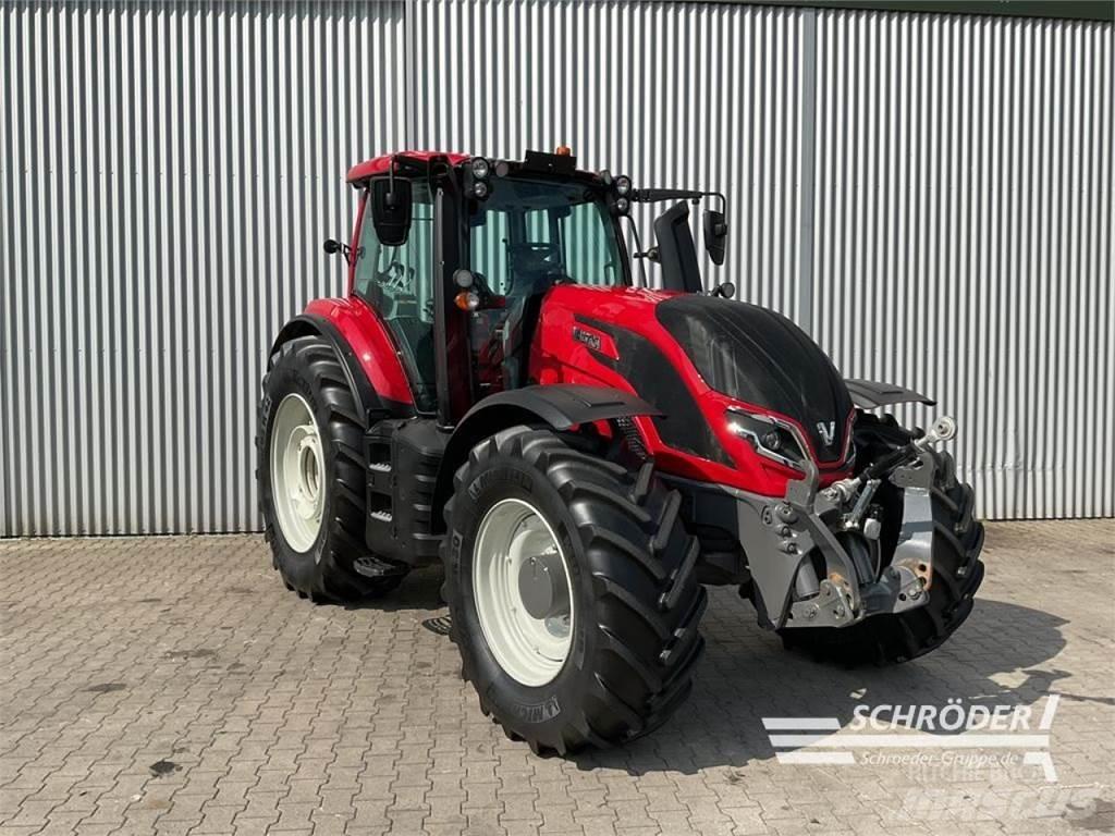 Valtra T 235 A Tractoren