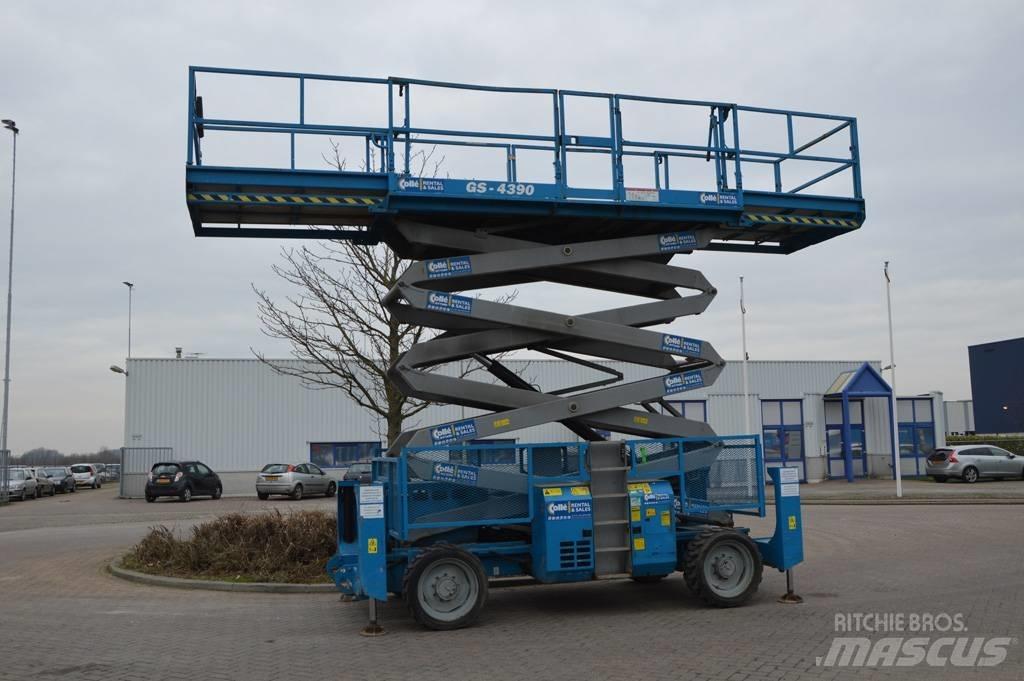 Genie GS4390RT Schaarhoogwerkers