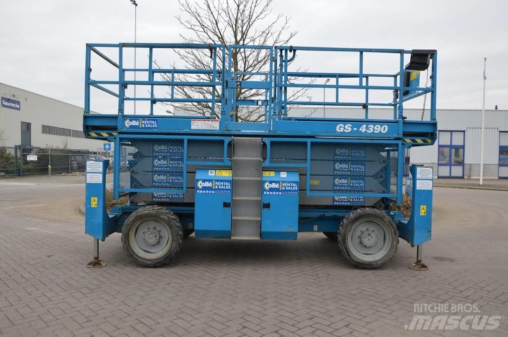 Genie GS4390RT Schaarhoogwerkers