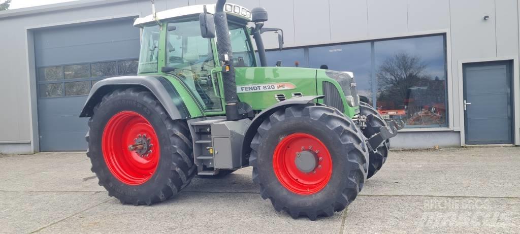 Fendt 820 Vario TMS Tractoren