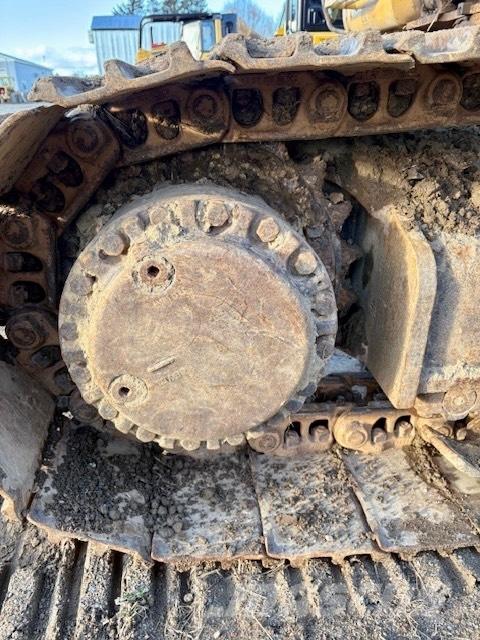 CAT 322 CL Rupsgraafmachines