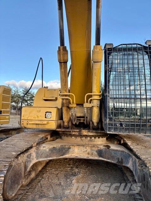 CAT 322 CL Rupsgraafmachines