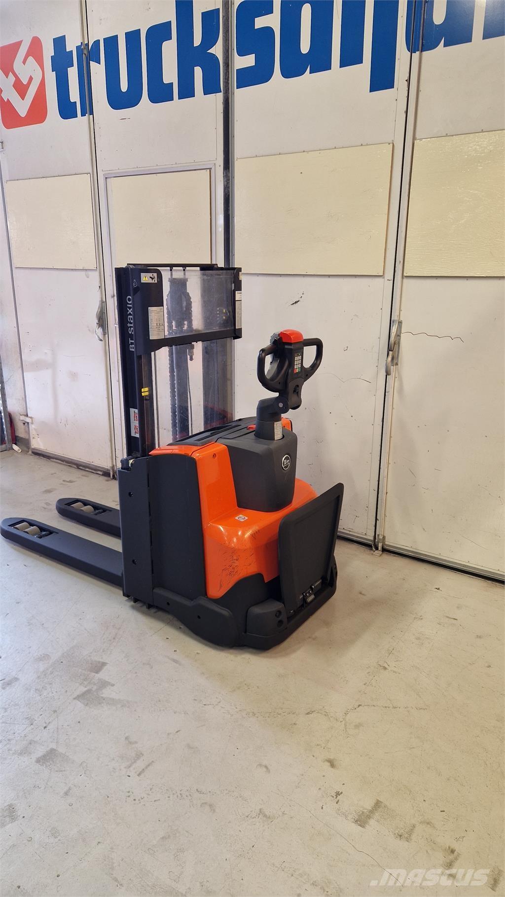 BT SWE200D Zelfrijdende stapelaars