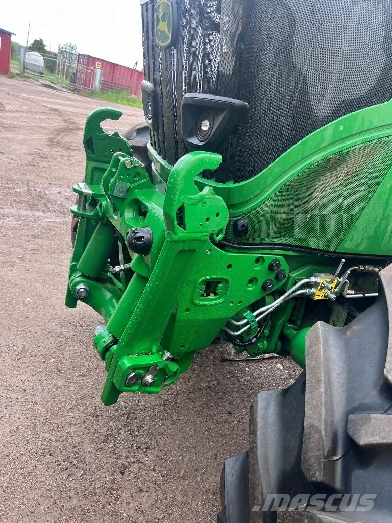 John Deere 6175 M Tractoren