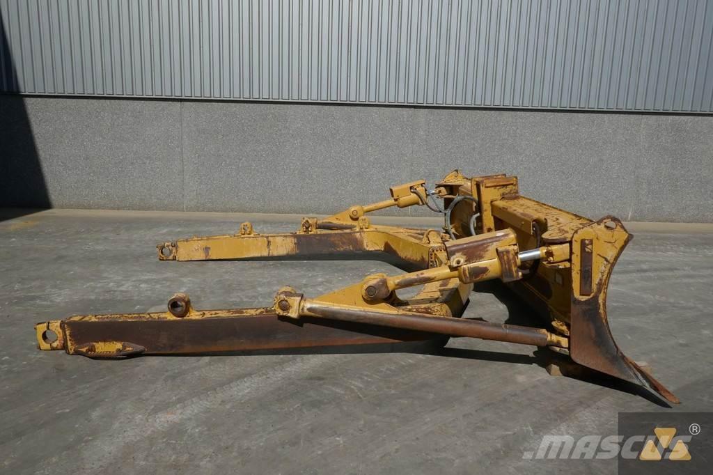CAT D8T Blade Bladen