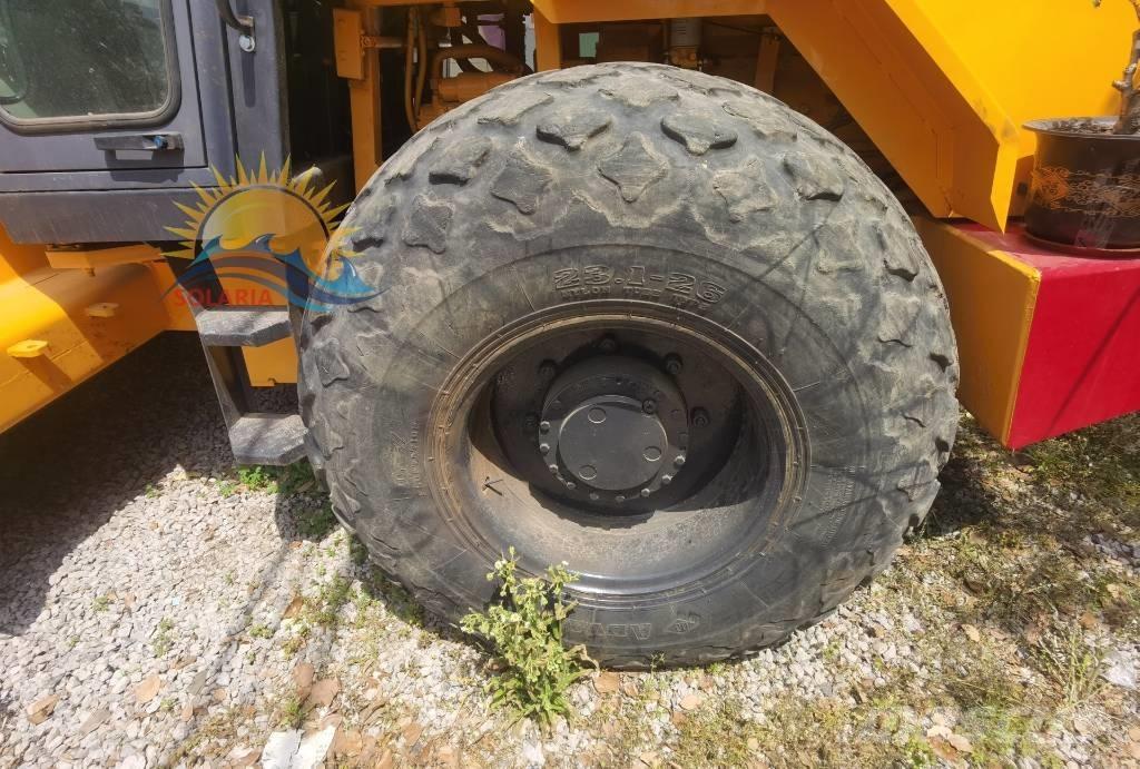 Dynapac CA 251 D Trilrolwalsen