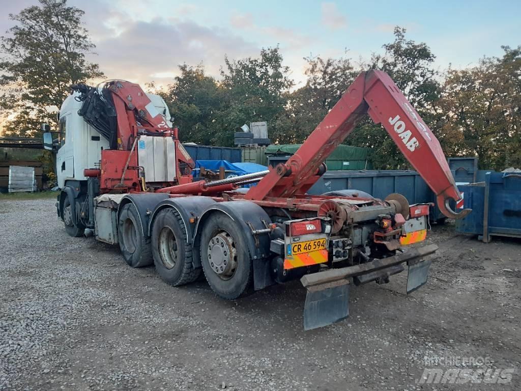 Scania R 520 Vlakke laadvloer met kraan