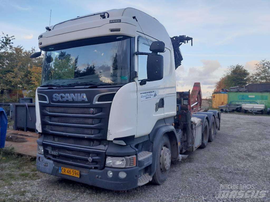 Scania R 520 Vlakke laadvloer met kraan
