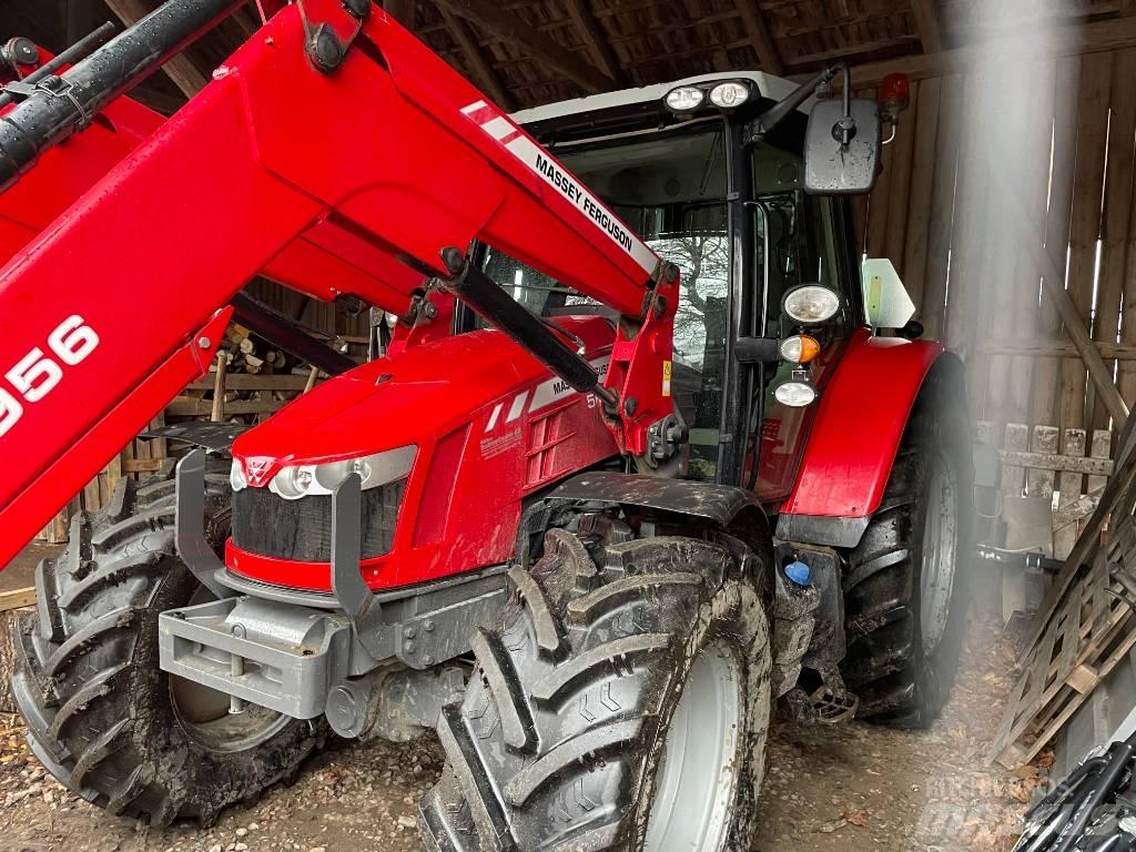 Massey Ferguson 5613 Tractoren