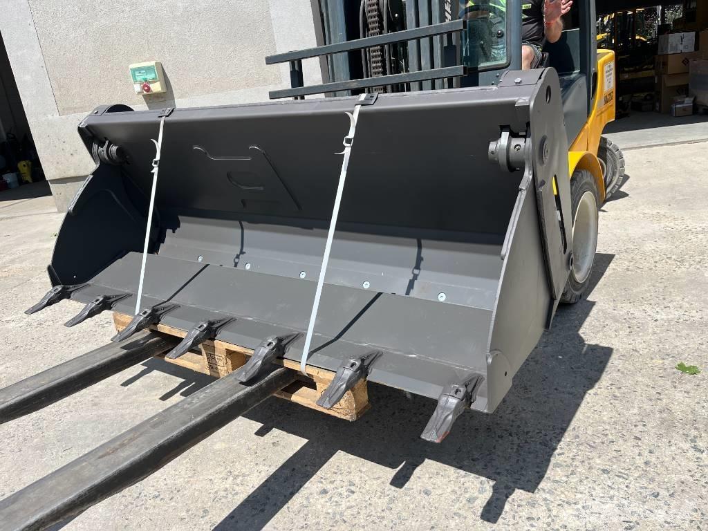 Mecalac 8 MCR Midigraafmachines 7t - 12t