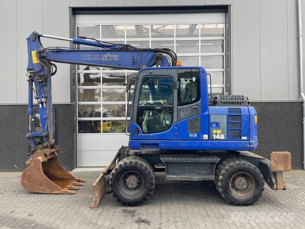 Komatsu PW148-8 Wielgraafmachines