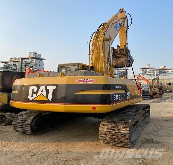 CAT 325 B Rupsgraafmachines
