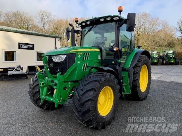 John Deere 6130 R Tractoren