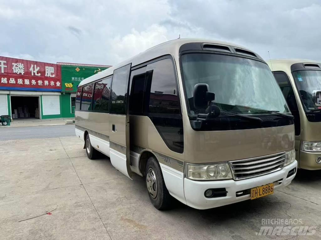 Toyota Coaster Minibussen
