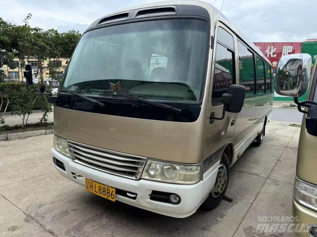 Toyota Coaster Minibussen