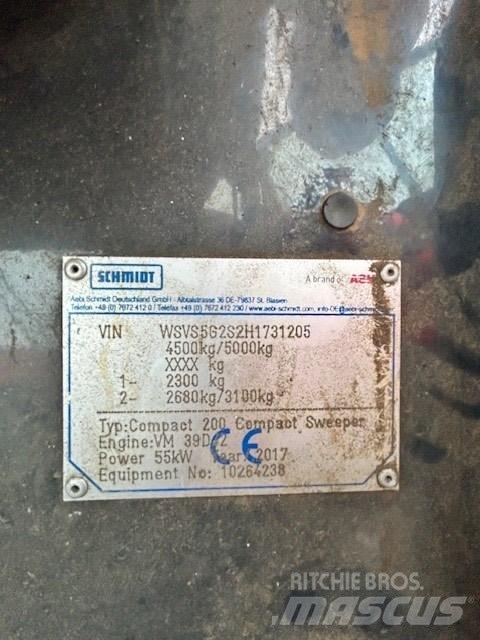 Schmidt Compact 200 Veegmachines