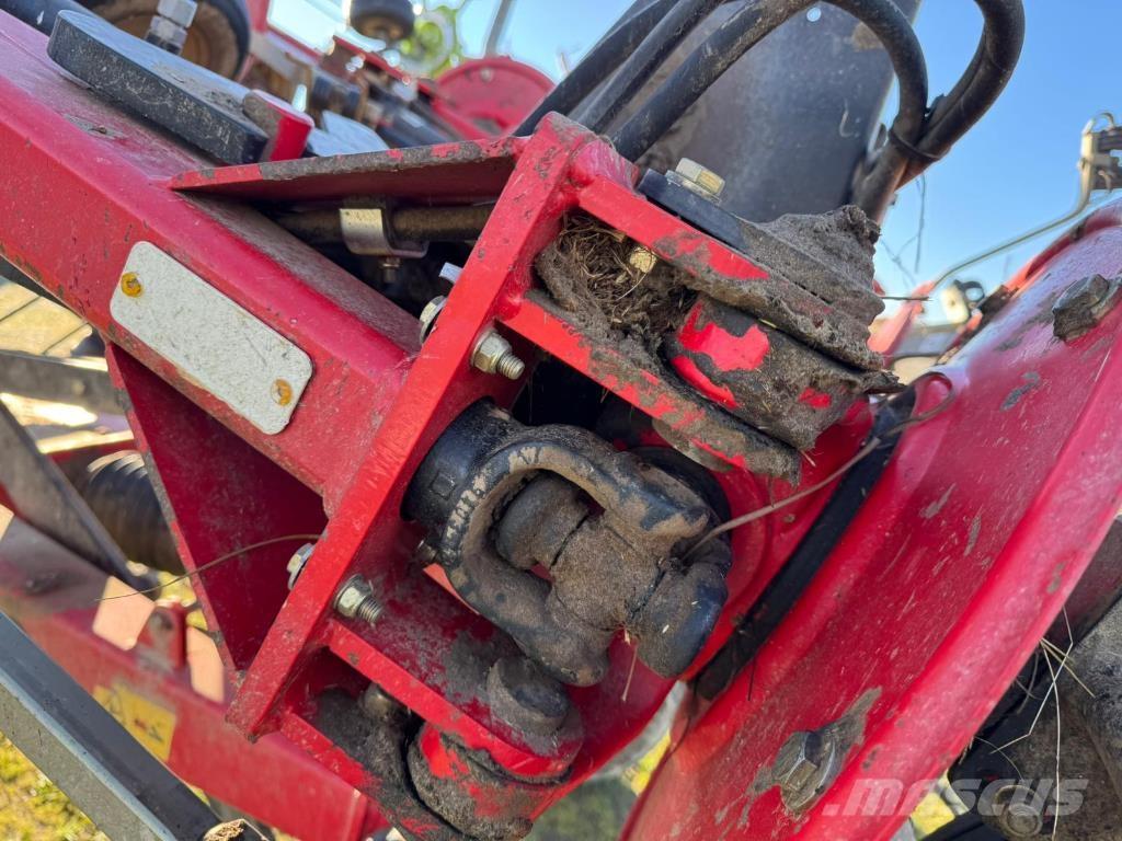 Fella TH901 trans Schudders