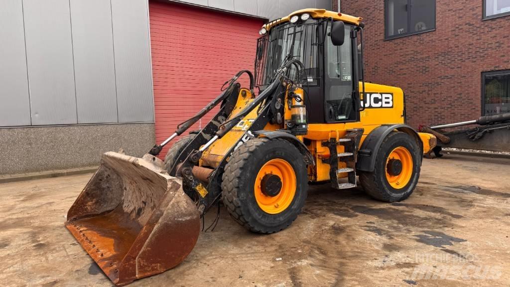 JCB 411 Wielladers