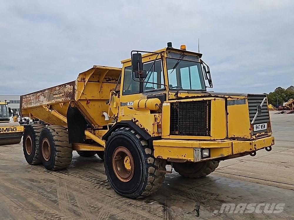 Volvo A 25 C Knik dumptrucks