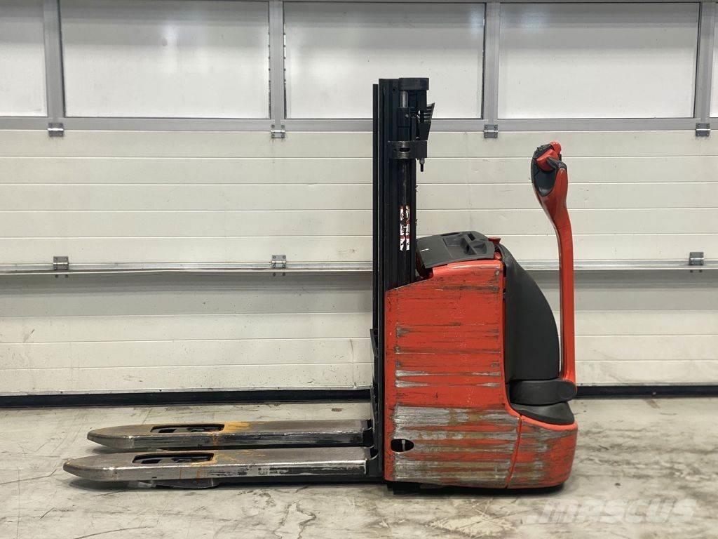 Linde L12 I Stapelaar meeloop