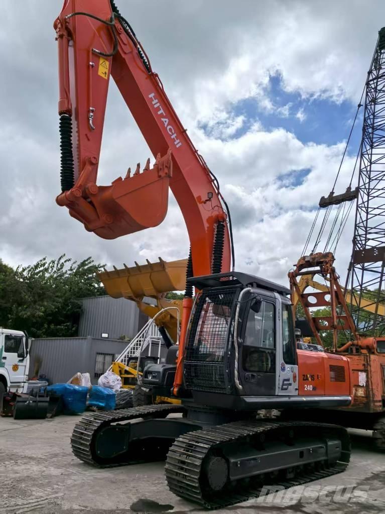 Hitachi ZX 240 HG Rupsgraafmachines
