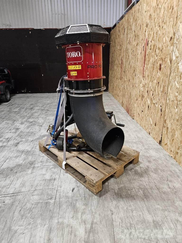 Toro ProForce Afvalverwijderingsapparatuur