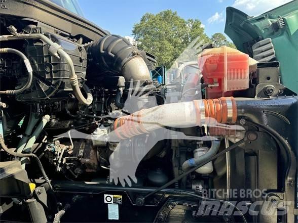 Kenworth T680 Trekkers