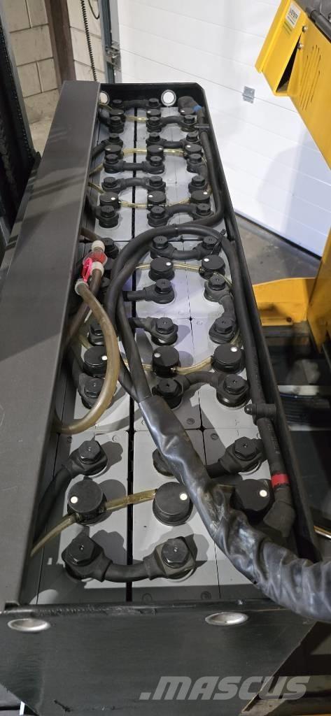 Atlet UNS14DTFVRE630 Reachtruck voor hoog niveau