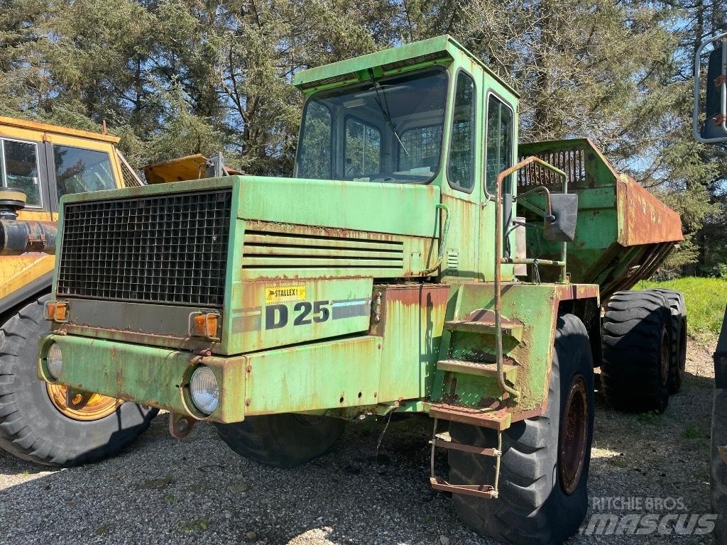 O&K D25 Knik dumptrucks