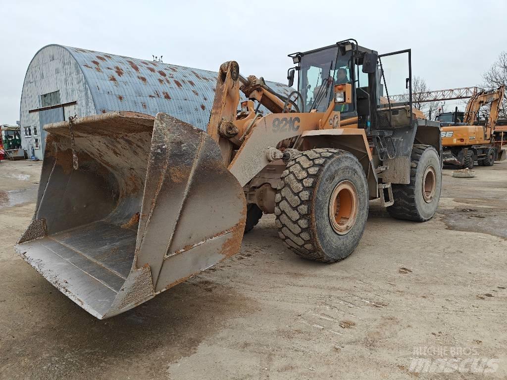CASE 921 C Wielladers