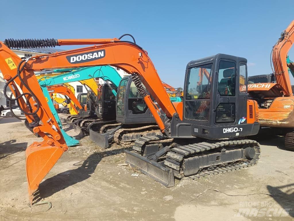 Doosan DH 60-7 Minigraafmachines < 7t