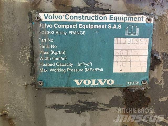Volvo Puinbak Puinbakken