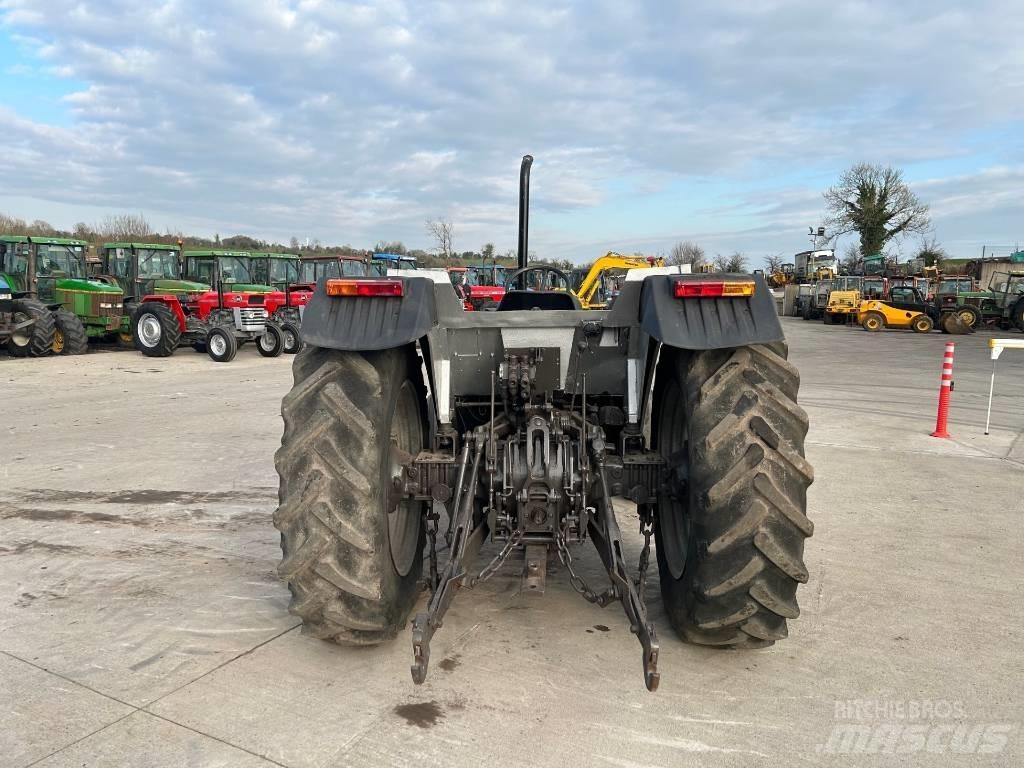 Massey Ferguson 375 Tractoren